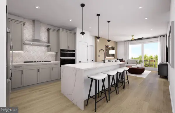 1961 Illumination Dr #403, VIENNA, VA 22182