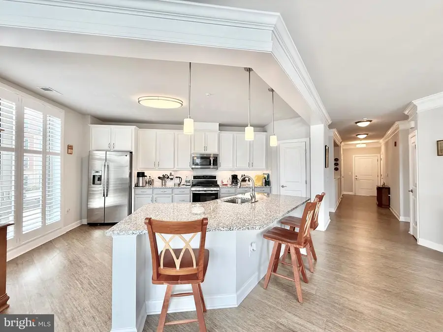 6107 Fairview Farm Dr #202, Alexandria, VA 22315 - #2