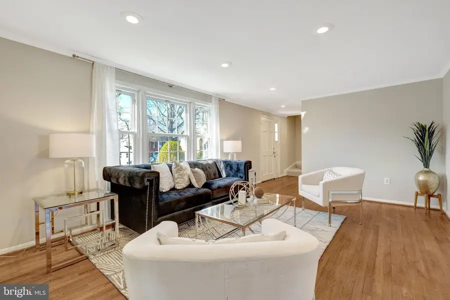 2015 Freedom Ln, Falls Church, VA 22043 - #3