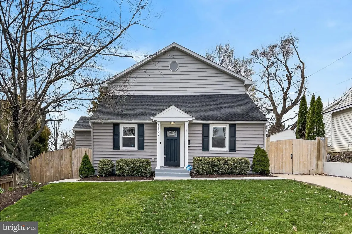 6805 Farragut Ave, Falls Church, VA 22042 - #1