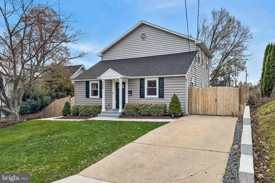 6805 Farragut Ave, Falls Church, VA 22042 - #3