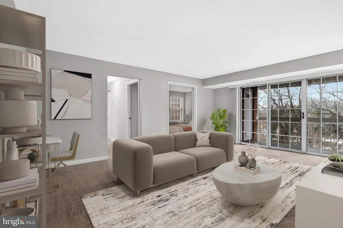 1916 Wilson Ln #202, McLean, VA 22102 - #1