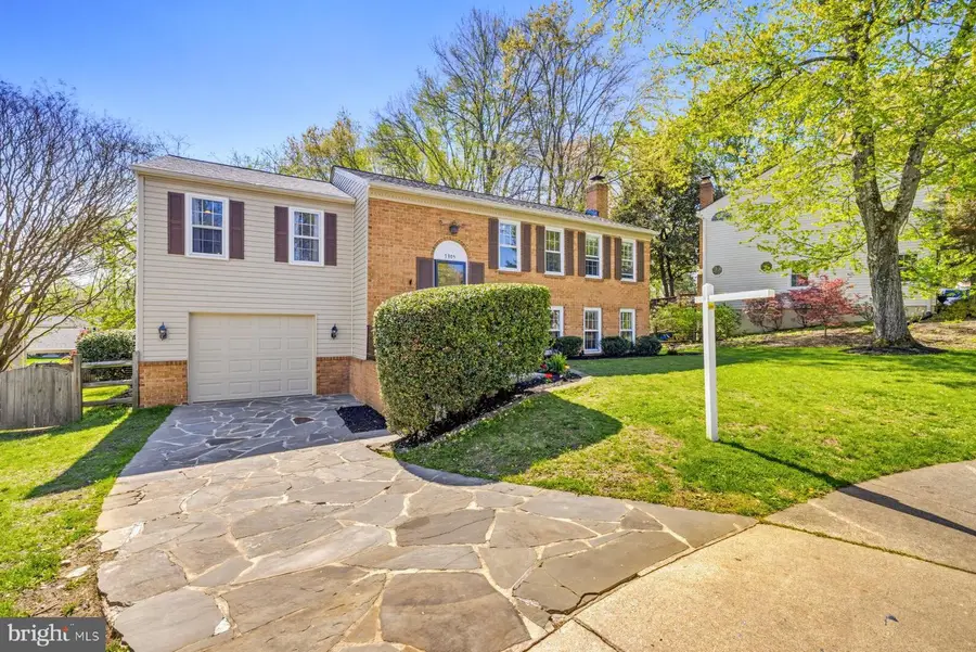 7305 Langsford Ct, Springfield, VA 22153 - #3