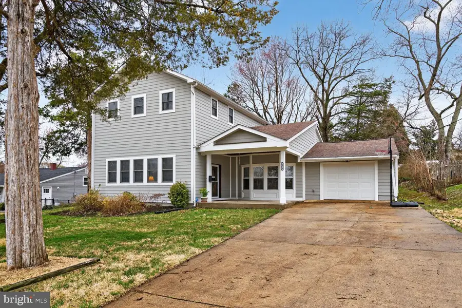 4406 Roundhill Rd, Alexandria, VA 22310 - #2