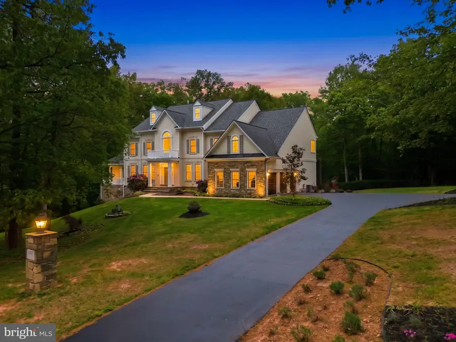 2207 Aryness Dr, Vienna, VA 22181 - #3
