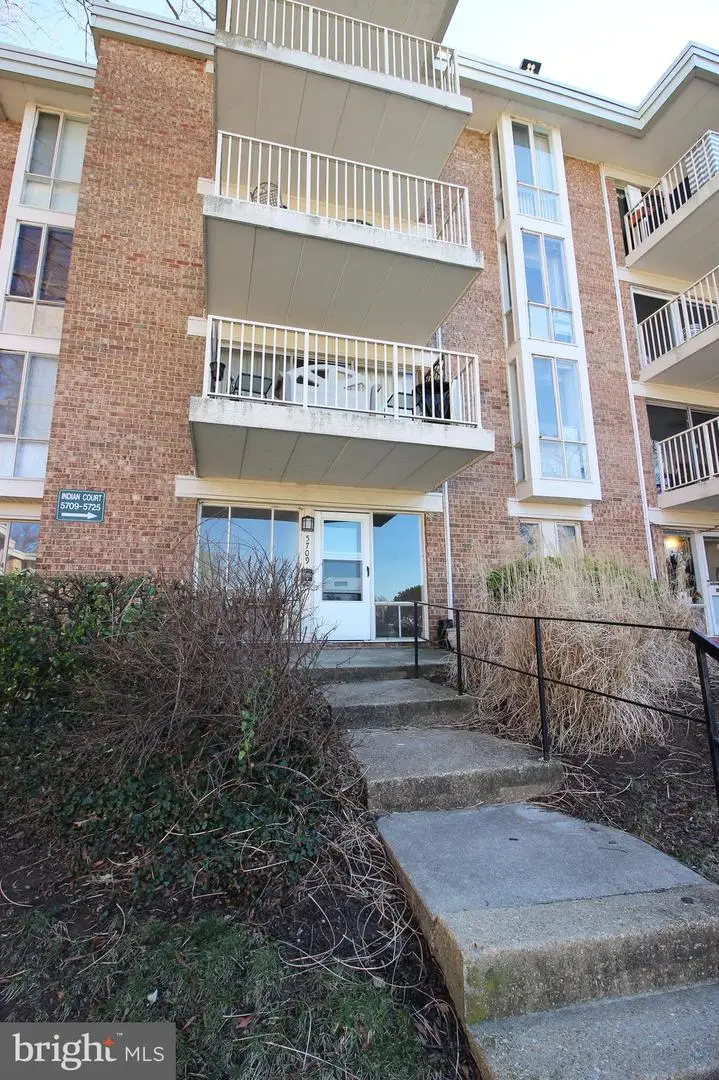 5709 Indian Ct #190, Alexandria, VA 22303 - #1