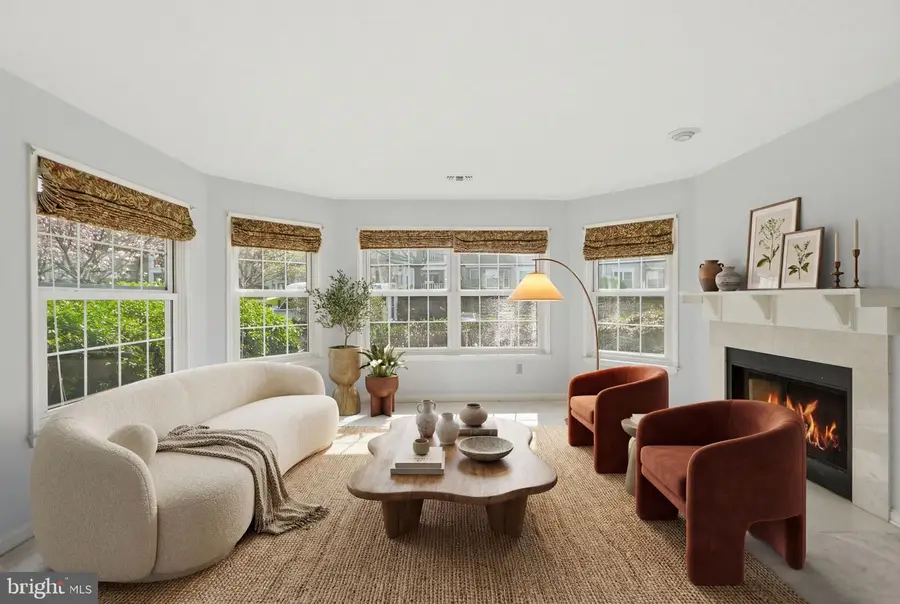 5601 Willoughby Newton Dr #16, Centreville, VA 20120 - #3