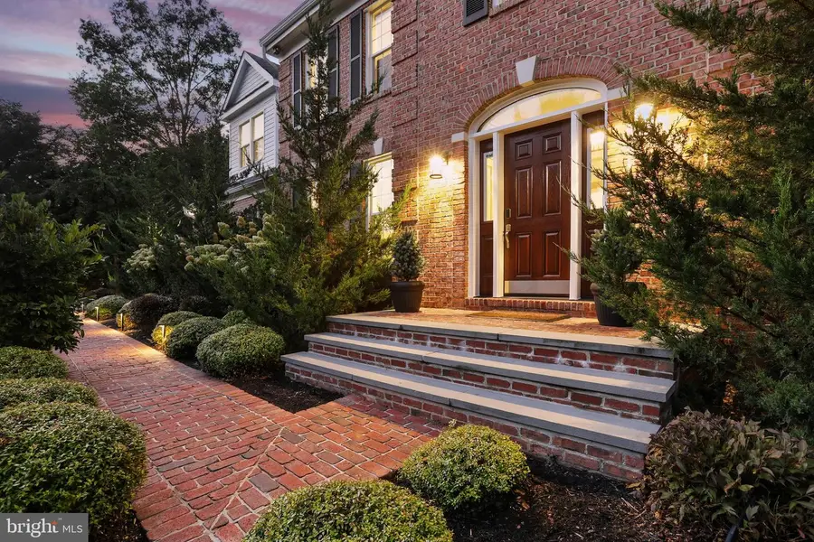 11312 Timberline Dr, Oakton, VA 22124 - #2