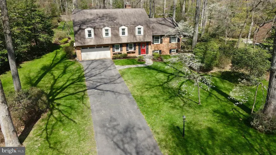 12012 Canter Ln, Reston, VA 20191 - #2
