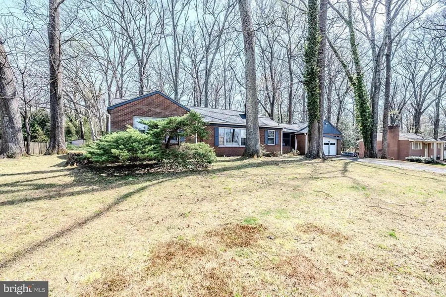 4731 Spruce Ave, Fairfax, VA 22030 - #3