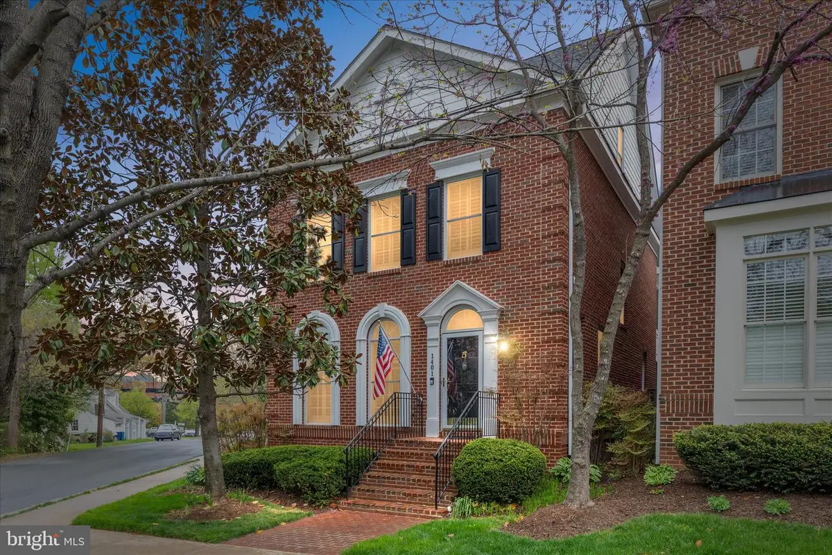 1401 Buena Vista Ave, McLean, VA 22101 - #1