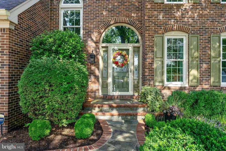 3001 Jeannie Anna Ct, Herndon, VA 20171 - #2