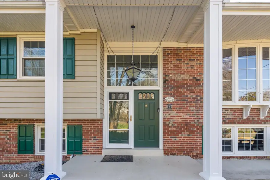 9209 Volunteer Dr, Alexandria, VA 22309 - #3