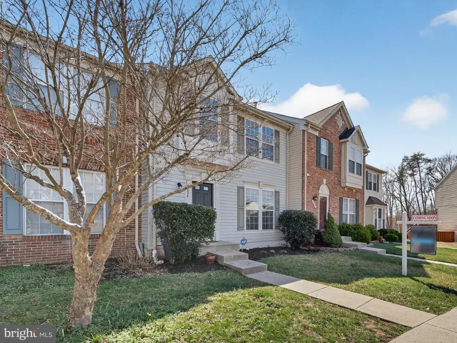 14334 Stonewater Ct, Centreville, VA 20121 - #3