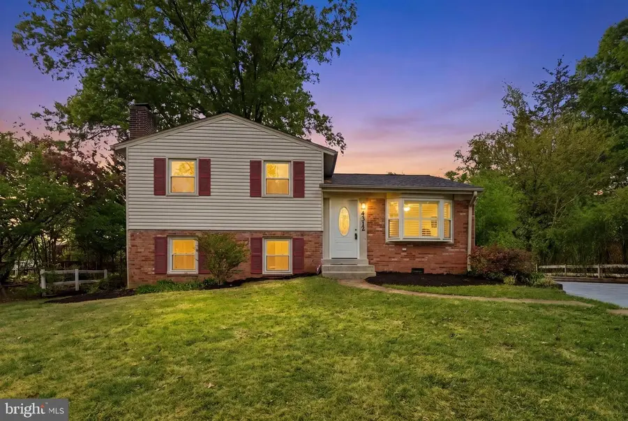 4312 Lees Corner Rd, Chantilly, VA 20151 - #2