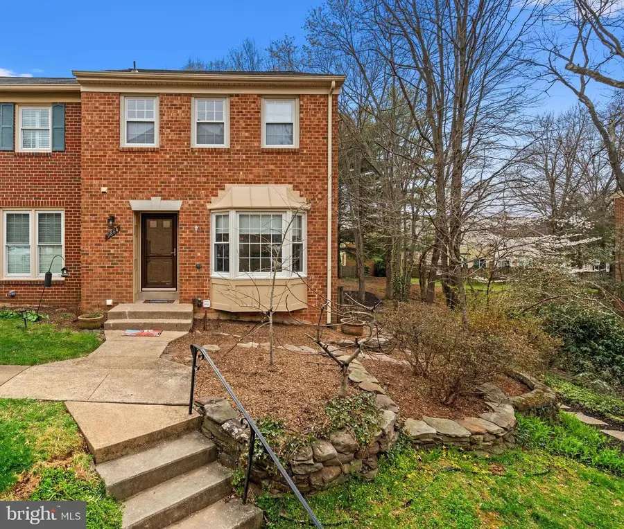 9864 High Water Ct, Burke, VA 22015 - #2