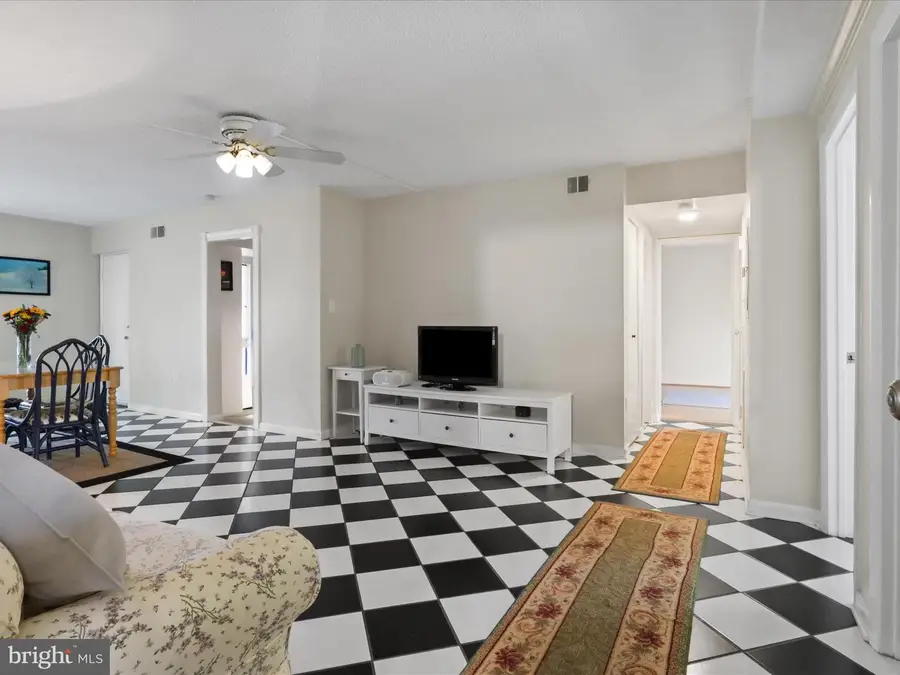 8607-d Village Way #07/8607d, Alexandria, VA 22309 - #3