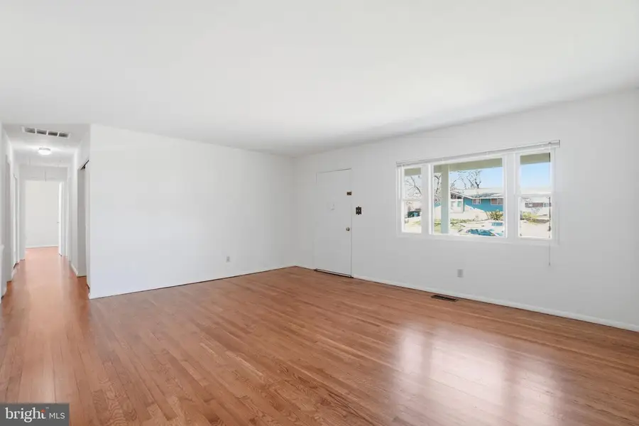 6023 Frontier Dr, Springfield, VA 22150 - #3