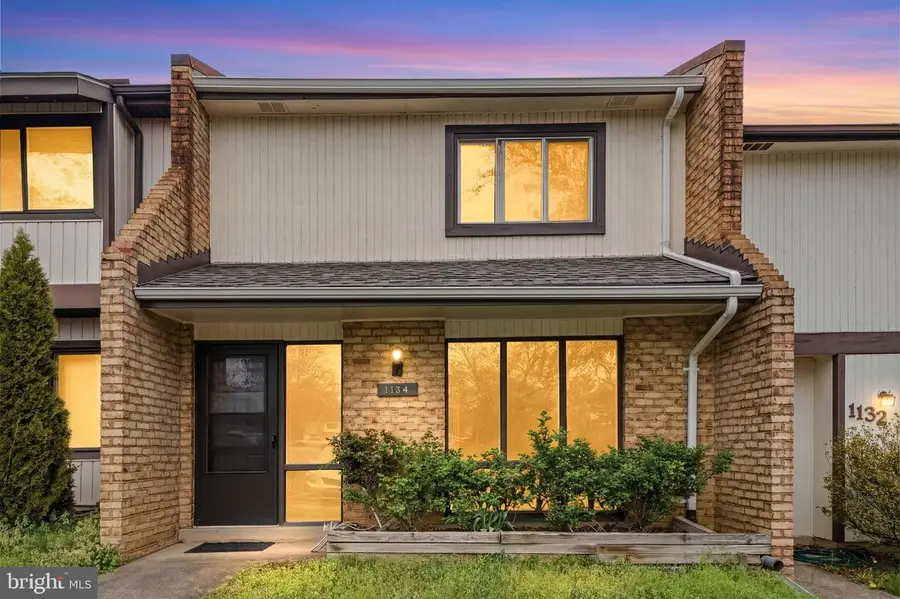 1134 Shannon Pl, Herndon, VA 20170 - #3