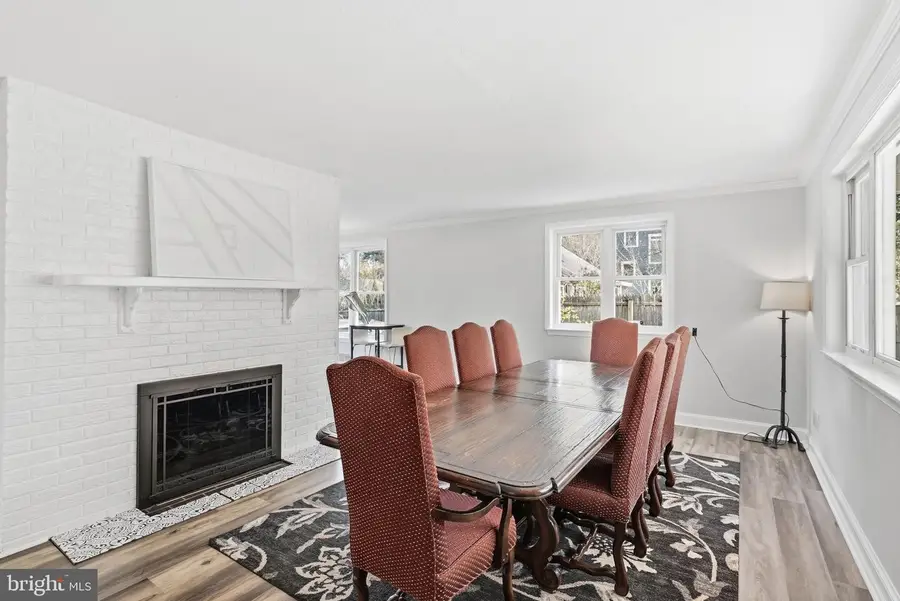 7216 Tod St, Falls Church, VA 22046 - #2