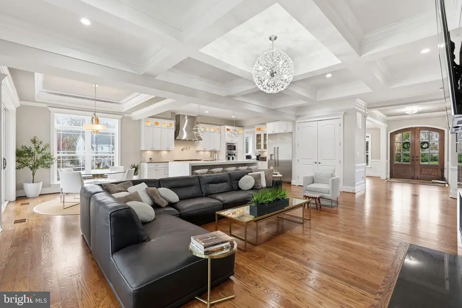 2525 Flint Hill Rd, Vienna, VA 22181 - #3