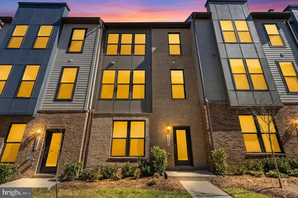 2433 Liberty Loop, HERNDON, VA 20171