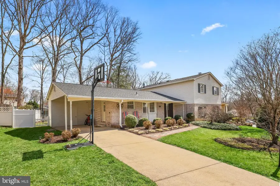 7011 Spaniel Rd, Springfield, VA 22153 - #2