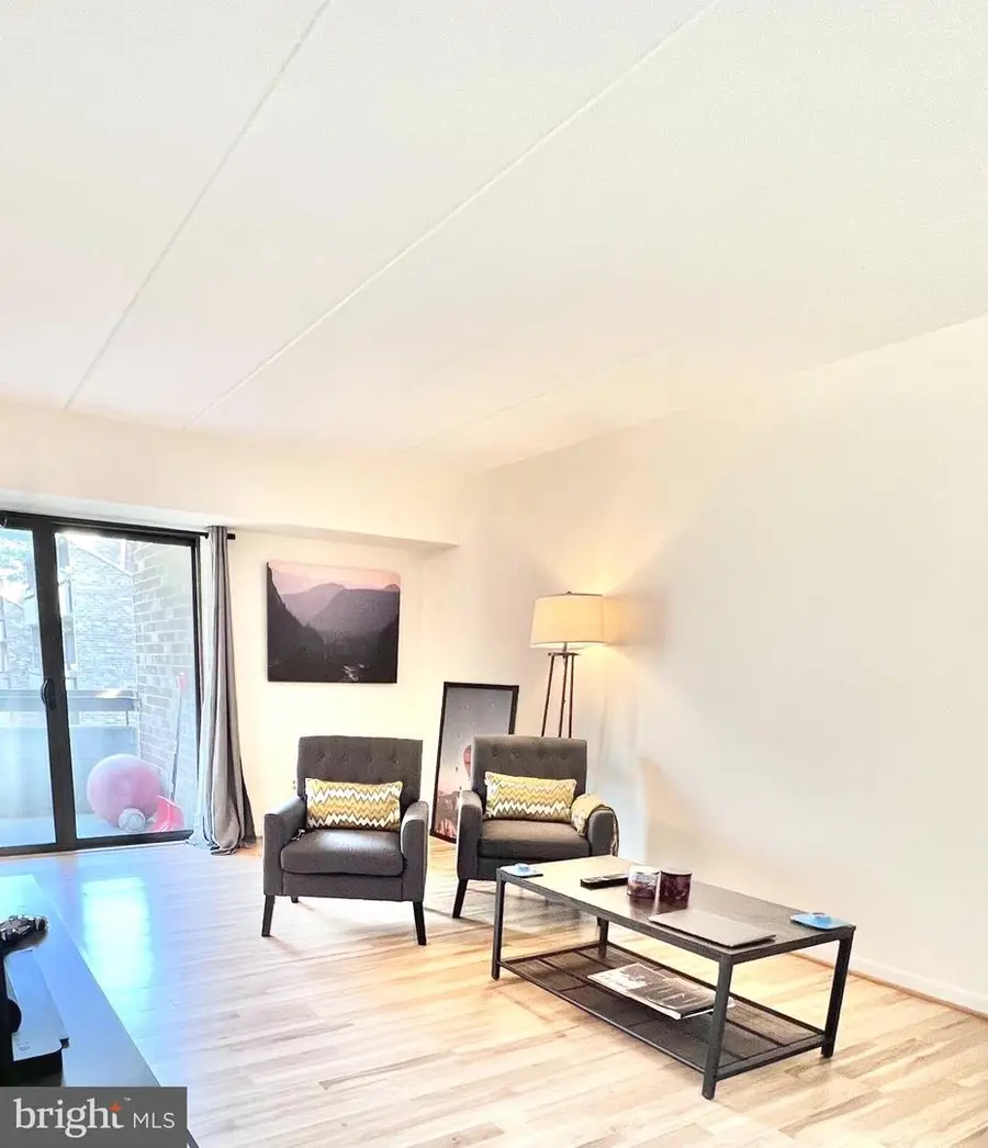 2318 Freetown Ct #12c, Reston, VA 20191 - #3