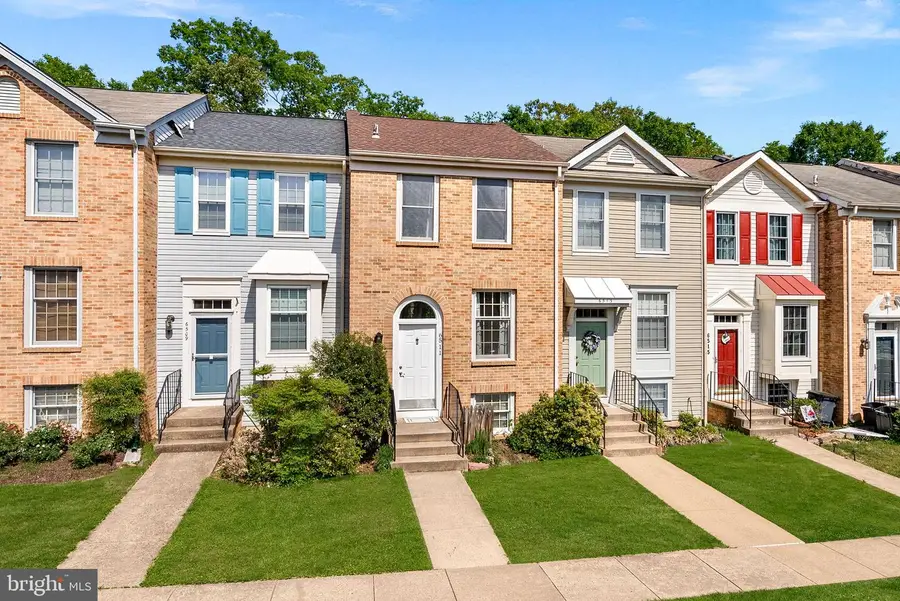 6511 Skylemar Trl, Centreville, VA 20121 - #3