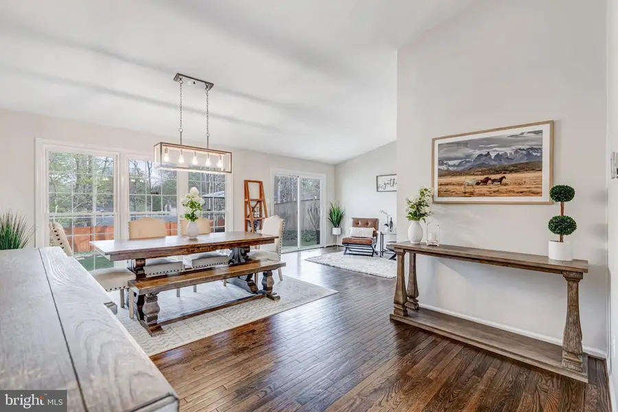 8619 Nanlee Dr, Springfield, VA 22152 - #3