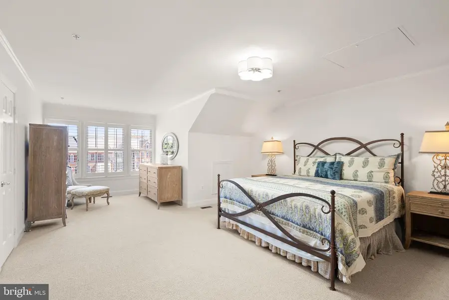 4132 Timber Log Way, Fairfax, VA 22030 - #3