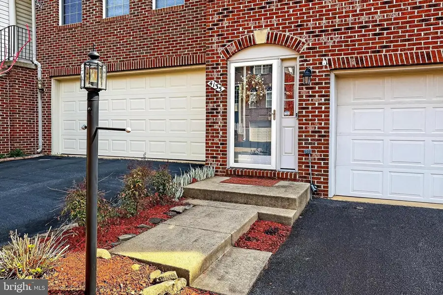 4135 Brookgreen Dr, Fairfax, VA 22033 - #3