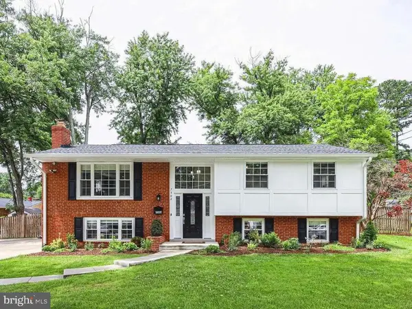 7504 Dolce Dr, ANNANDALE, VA 22003