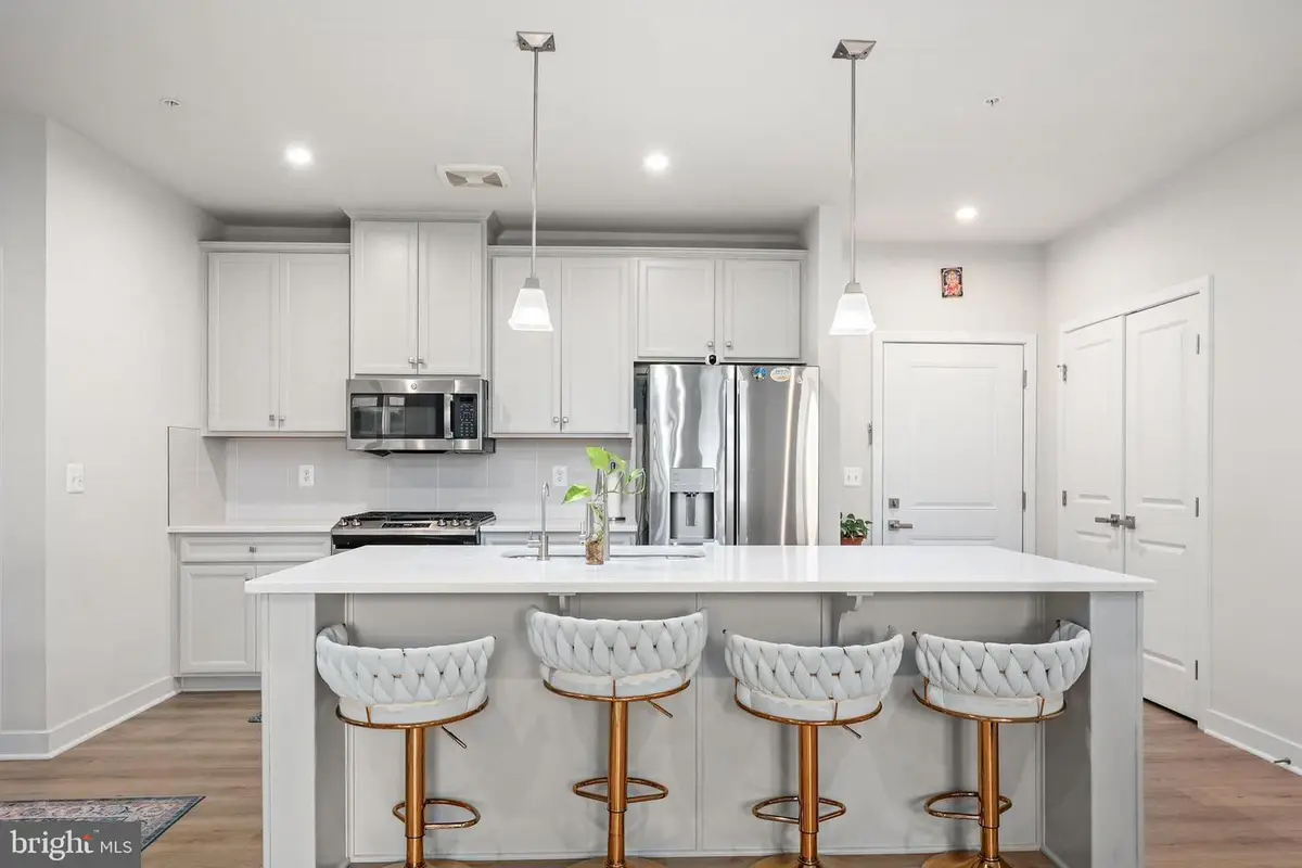 4395 Peach Lily Ln #311, Chantilly, VA 20151 - #1