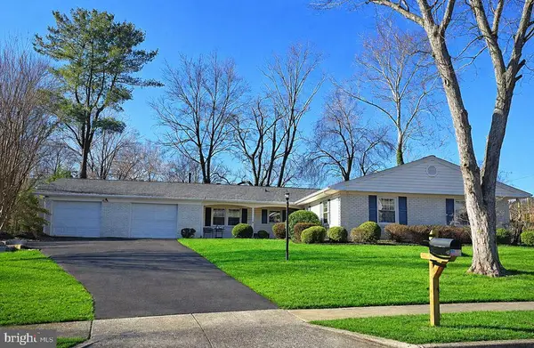 4136 Meadow Hill Ln, FAIRFAX, VA 22033