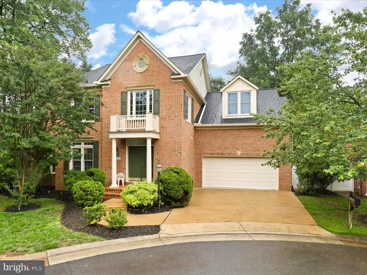 7952 Blitz Ct, Dunn Loring, VA 22027 - #1