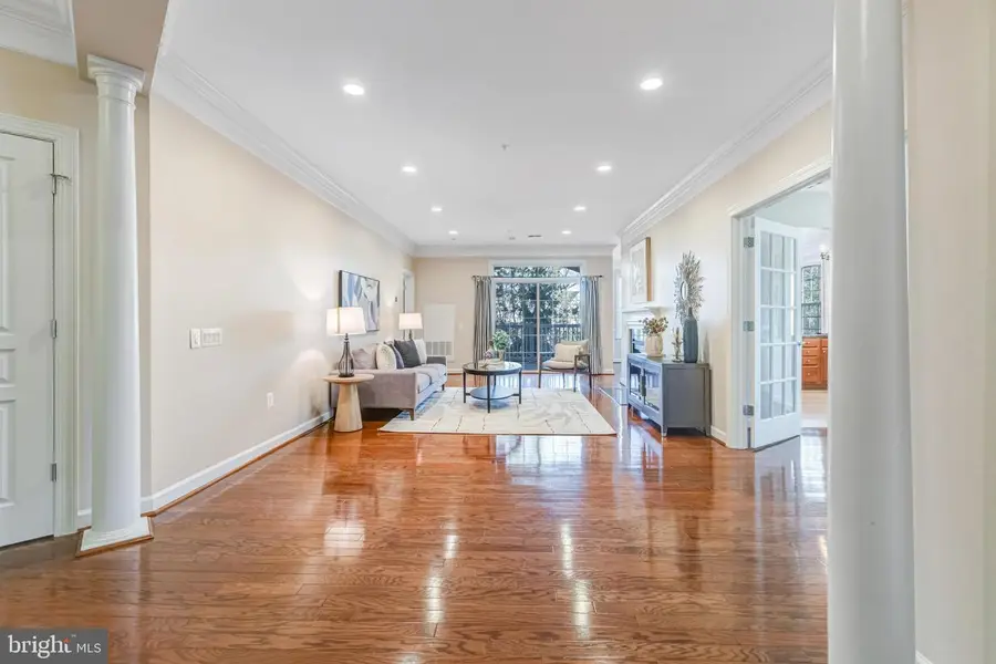 7860 Rolling Woods Ct #4m4, Springfield, VA 22152 - #2