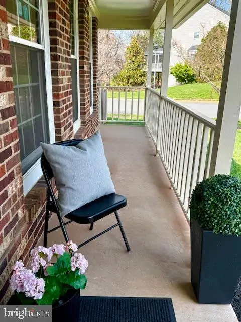 2982 Emerald Chase Dr, Herndon, VA 20171 - #3