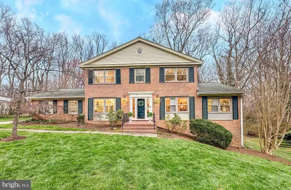 1558 Forest Villa Ln, MCLEAN, VA 22101