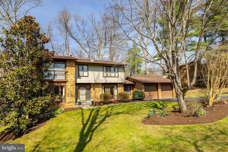 9122 Cricklewood Ct, Vienna, VA 22182 - #2