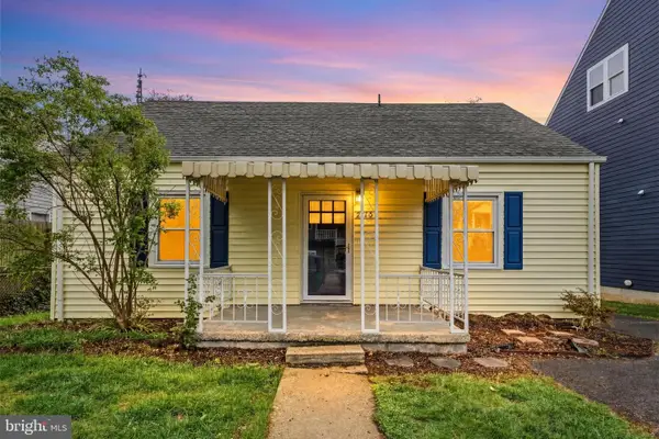 2915 Brook Dr, FALLS CHURCH, VA 22042