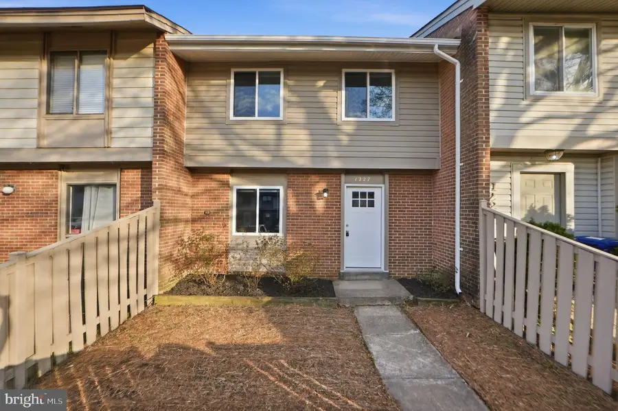 1227 Springtide Pl, Herndon, VA 20170 - #2