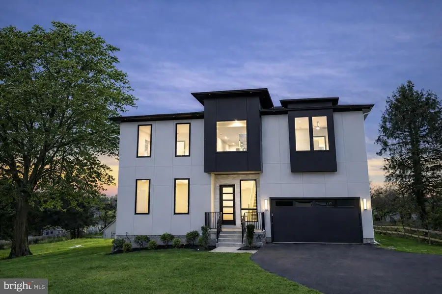 2613 Beacon Hill Rd, Alexandria, VA 22306 - #3