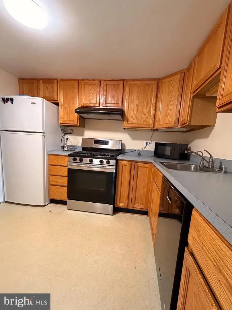 3364 Ardley Ct, Falls Church, VA 22041 - #3