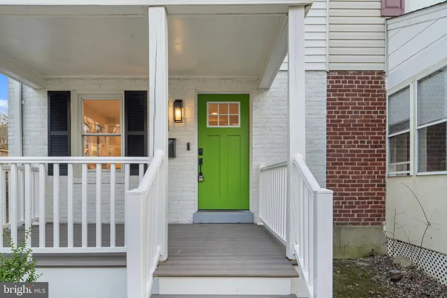 2631 Farmington Dr, Alexandria, VA 22303 - #2