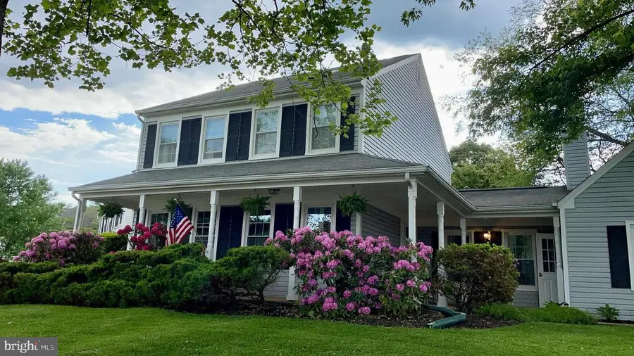 14511 Oak Cluster Dr, Centreville, VA 20120 - #2