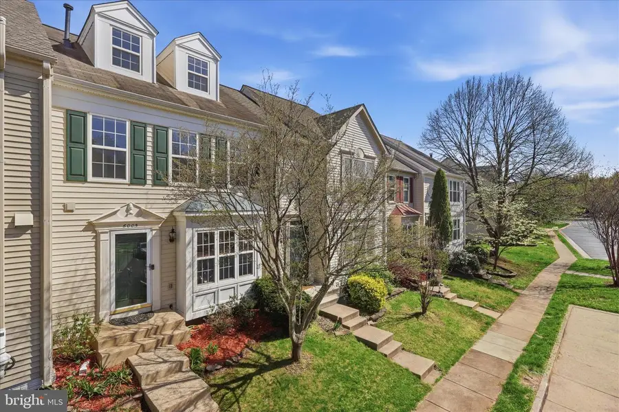 6005 Raina Dr, Centreville, VA 20120 - #3