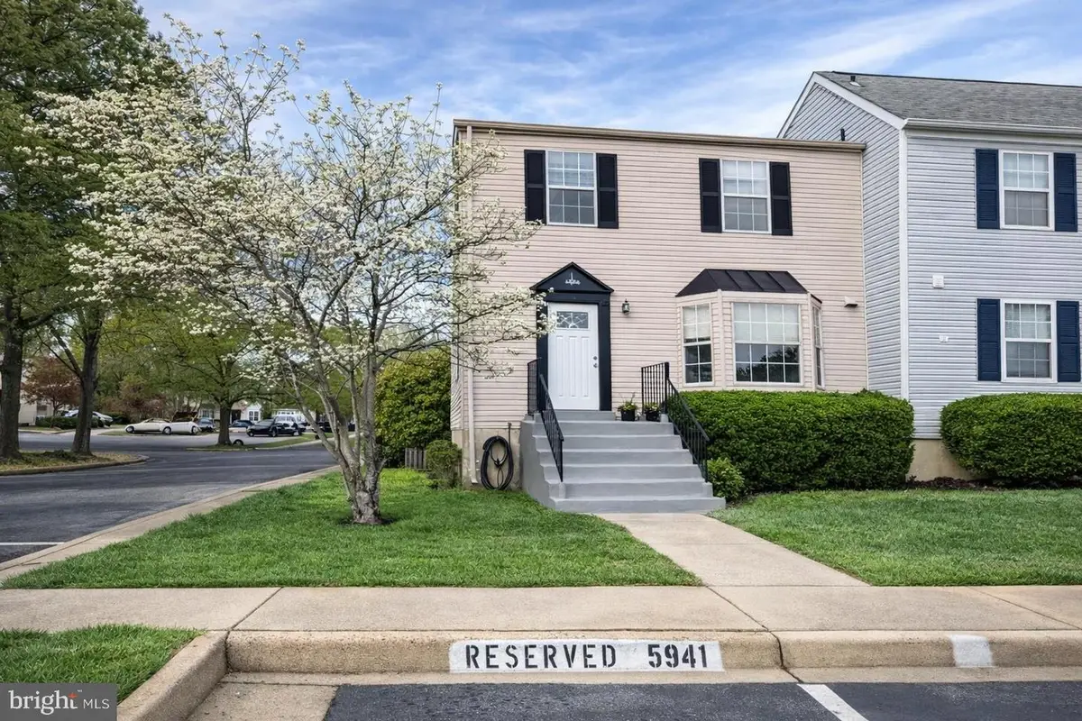 5941 Heritage Square Dr, Burke, VA 22015 - #1