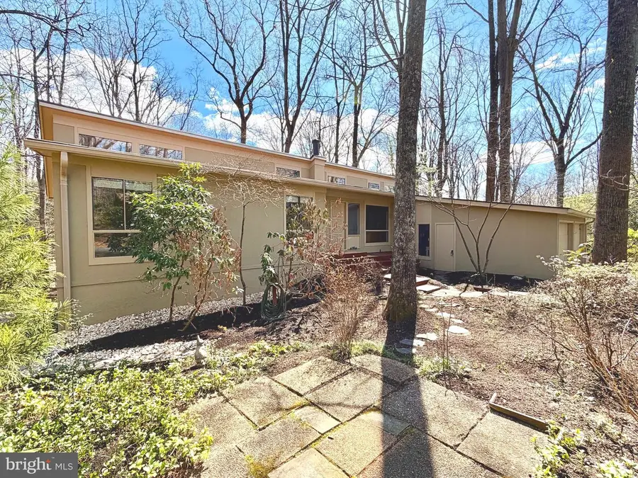 2105 Lirio Ct, Reston, VA 20191 - #3