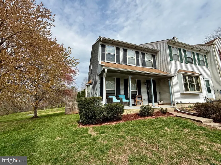 6920 Hovingham Ct, Centreville, VA 20121 - #2